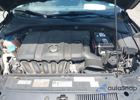 2012 Volkswagen Passat 2.5L S z USA, uszkodzony, nr VIN 1VWAP7A38CC071304